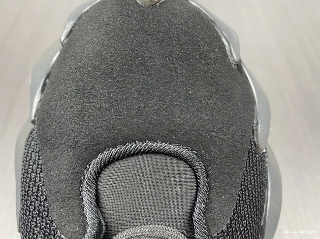 400 ADIDAS YEEZY H68032 0812